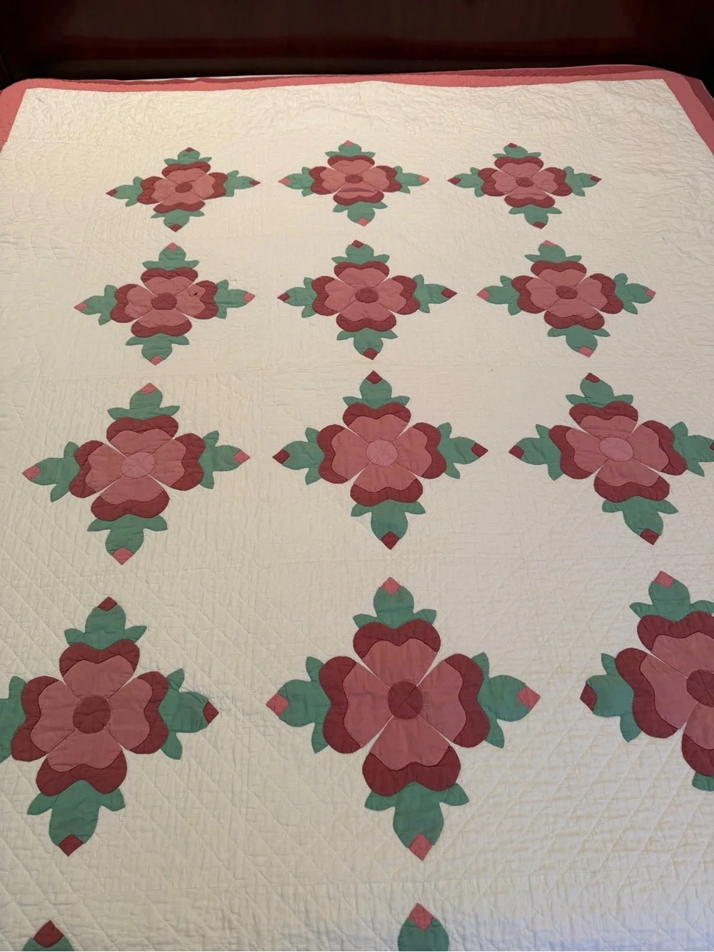 Vintage Floral Applique mid century machine quilt full/queen 91”x 75” project